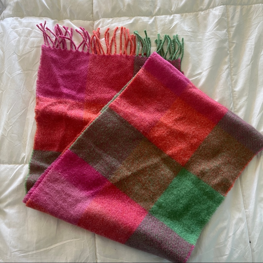 100% Wool Scarf